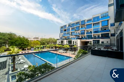 Pool and Park View | 2247 Sq | 3 Bedroom