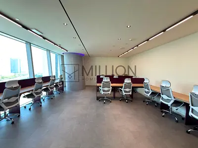 Furnished Office | City and Canal Views | Vacant