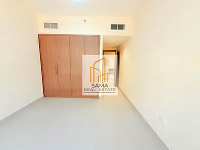 BRAND NEW 1/BHK WITH BALCONY 2 WASHROOM ONLY 40K AREA IN ZAHIA