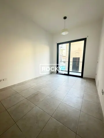 SPACIOUS STUDIO | MODERN INTERIORS | BALCONY WITH BEAUTIFULL VIEW | POOL & GYM |
