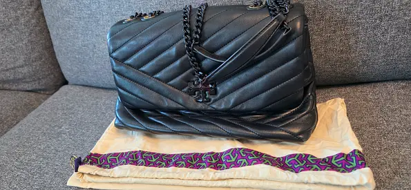 Torry Burch Kira Black Quilted Leather Chain Shoulder Bag