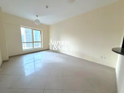 Unfurnished | No Balcony | Vacant | Lake View