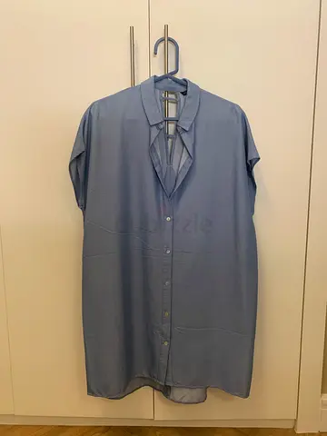 Zara light blue button-down shirt, size XS casual longline