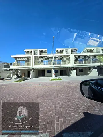 Brand New | 3BR Middle | Close Kitchen | Rooftop Access | Ready To Move
