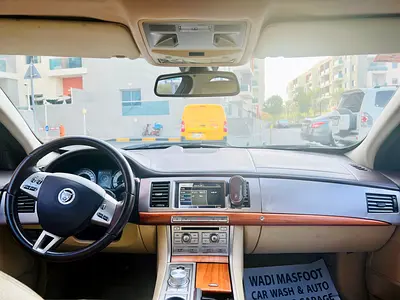 صورة 5 لـ 2011 Jaguar XF