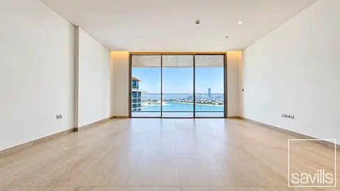 Corner Unit | Palm View | Vacant | Spacious Layout