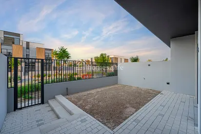 3BED G+2 | EXTRA ROOM | PARK FACING