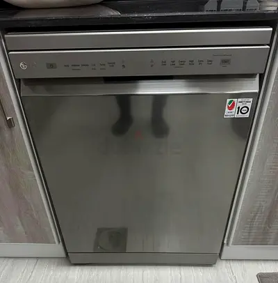 LG Freestanding Dishwasher – Inverter Direct Drive, 14 Place Settings, Stainless Steel