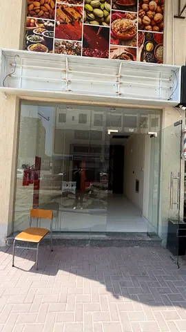 محل تجاري للإيجار السنوي (على الطريق مباشرة مع ميزان) في ليوارة 2 - عجمان (محل 1)