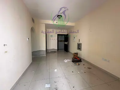 غرفتين وصالة في الممزر مع باركينغ وموقع مميز قريب من جميع الخدمات والمرافق شقة مريحة وواسعة مناسبة للسكن العائلي
