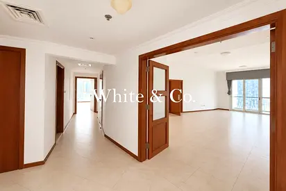 Vacant | Balcony | Lake view | Mid floor