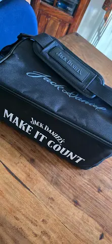 Official Jack Daniel’s Insulated Cooler Bag / Travel Shoulder Bag