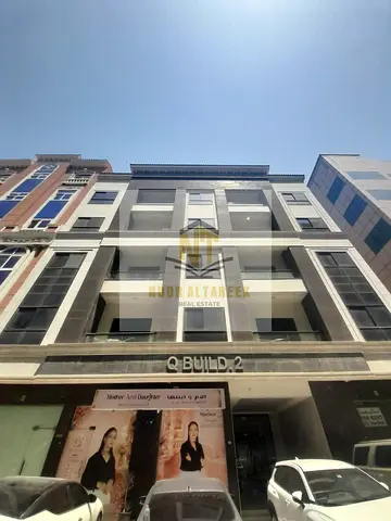 Building for Sale in Al Khan – Sharjah | New Building | AED 8,000,000 A prime investment building for sale in Al Khan, Sharjah, behind Shabab Al Khan