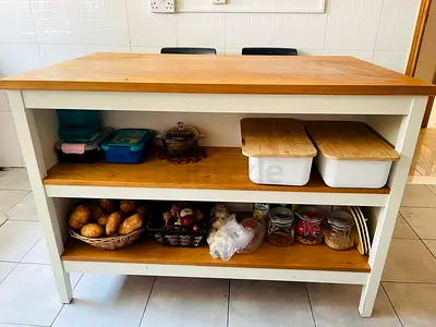 Kitchen island