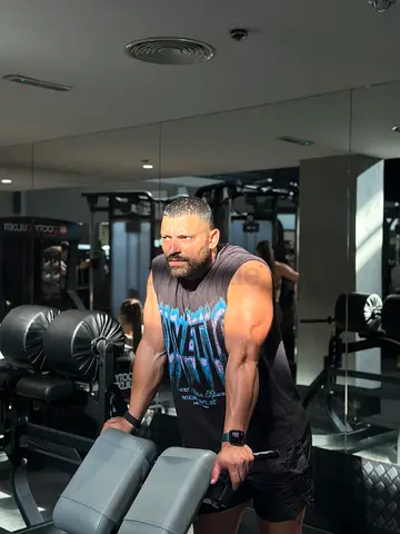 Personal Trainer Dubai | Free Trial | Home & Building Gym