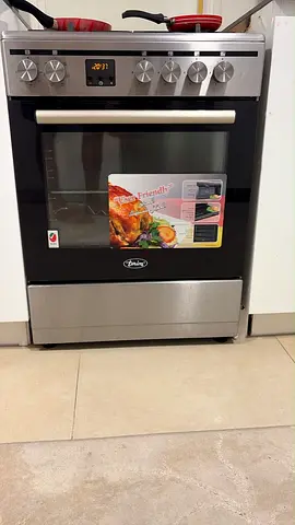 Terim latest Model Gas Cooker 4 Burner Like New Condition