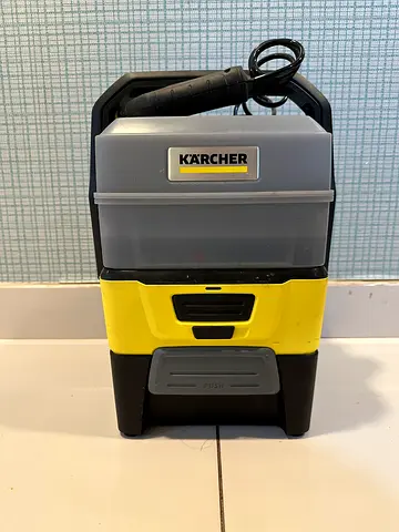 Kärcher pressure washer - compact portable cleaner - OC3 Plus.