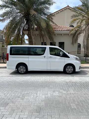 صورة 4 لـ 2020 Toyota GRANVIA