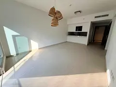 1 Bed | Large Layout | BLVD View | Vacant