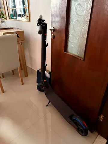 Lightly used electric scooter - good condition