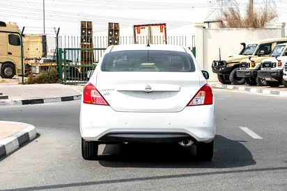 2023 Nissan SUNNY photo 7