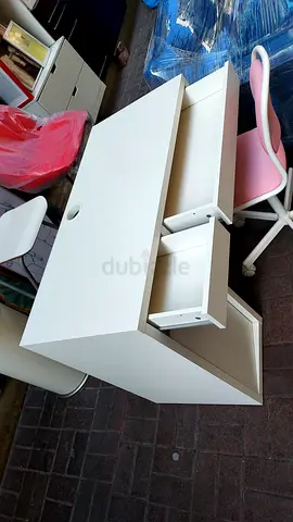 Selling Study Table with Chair