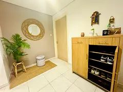 Partition next to Burjuman metro for Executive Ladies - Extremely Hygienic and All Amneties
