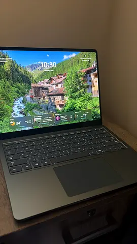 Microsoft Surface Laptop 7 | 13.8” | Snapdragon X Plus | 16GB RAM | 512GB SSD | Ocean | Very new