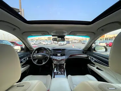 2017 Infiniti Q70 — фото 14