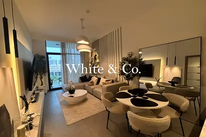 Fully Upgraded| Luxury Unit| Ready To Move