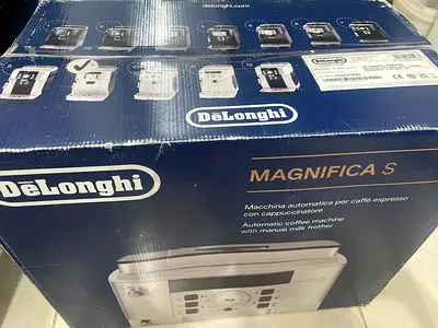 DeLonghi Magnifica S ECAM22.110.SB Bean-to-Cup Coffee Machine - Silver