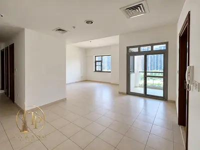 Spacious 1BR | Everything Within Easy Reach