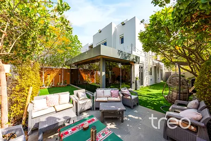 Turnkey | Corner Unit | Extended Living