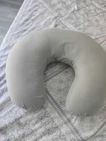 U-shaped Nursing / Feeding Pillow - Light Grey, Very Good Condition