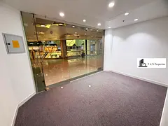 Chiller Free|| Luxury Fully Fitted shop ||READY TO MOVE