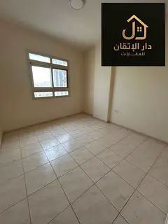 Golden opportunity for rent - 2 bedroom + hall apartment in Al Majra area, strategic location Centra
