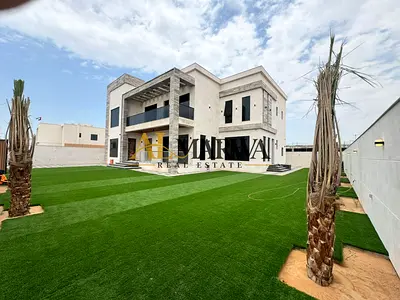 Luxurious 7-Master BedRoom Big Garden & MaidRoom & Driver & Lundarey Room Big Space parking Villa in Hoshi