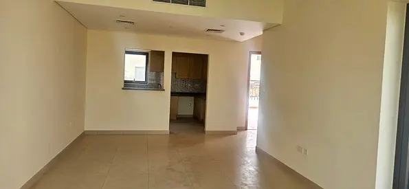 Spacious -Balcony-Maintained- HOT Deal