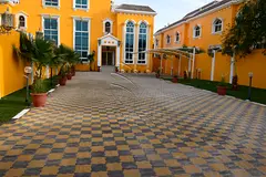 √ Corner Villa | 100x200 Plot | Covered Parking √