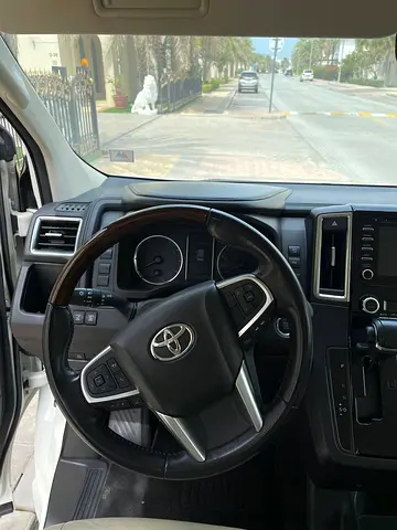 صورة 8 لـ 2020 Toyota GRANVIA