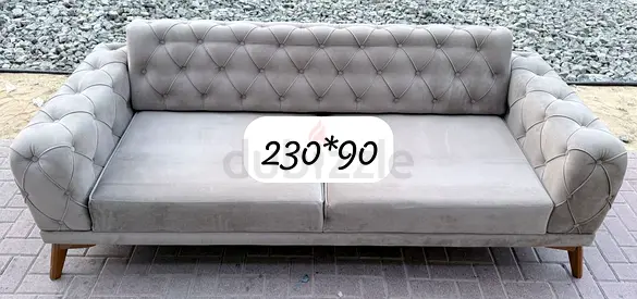 Beautiful 3seater sofa cumbed available ready to sell
