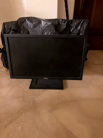 شاشة كمبيوتر dell