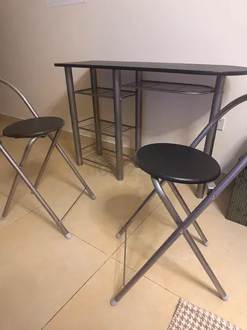 Table with 2 Fold Chairs