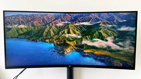 LG 35" UltraWide Curved 35WN75C-B | 3440x1440 | USB-C 94W | All Cables