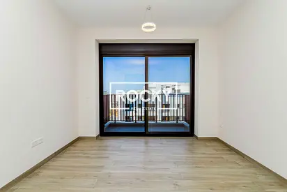 **MODERN STUDIO | ALL BRAND NEW | EQUIPPED KITCHEN | JVC**