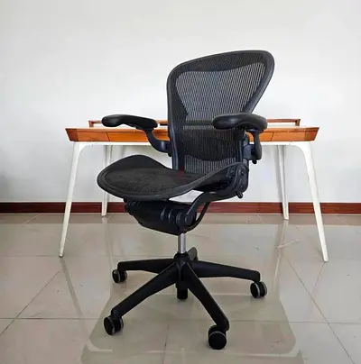 Free Delivery- Herman Miller Ergonomic Mesh Office Chair - Adjustable Armrests & Lumbar Support