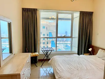 Standard room in clean apt in Dubai Marina Sulafa
