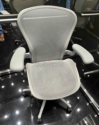 Herman Miller Aeron remastered size B mineral