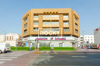Stunning Studio Apartment with A/C Provided 1stcum1st serve basis Parking a Minute away from ADCB M