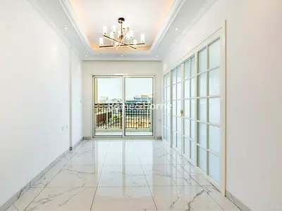 Move in Ready I Spacious I Butterfly Garden View